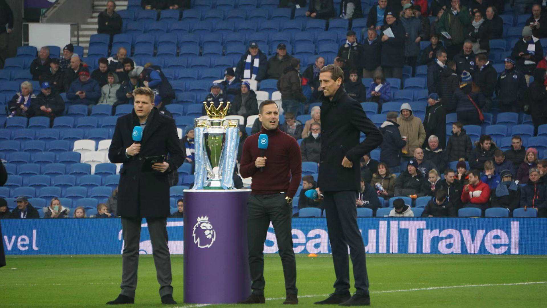 界赢得了应 界赢得了应